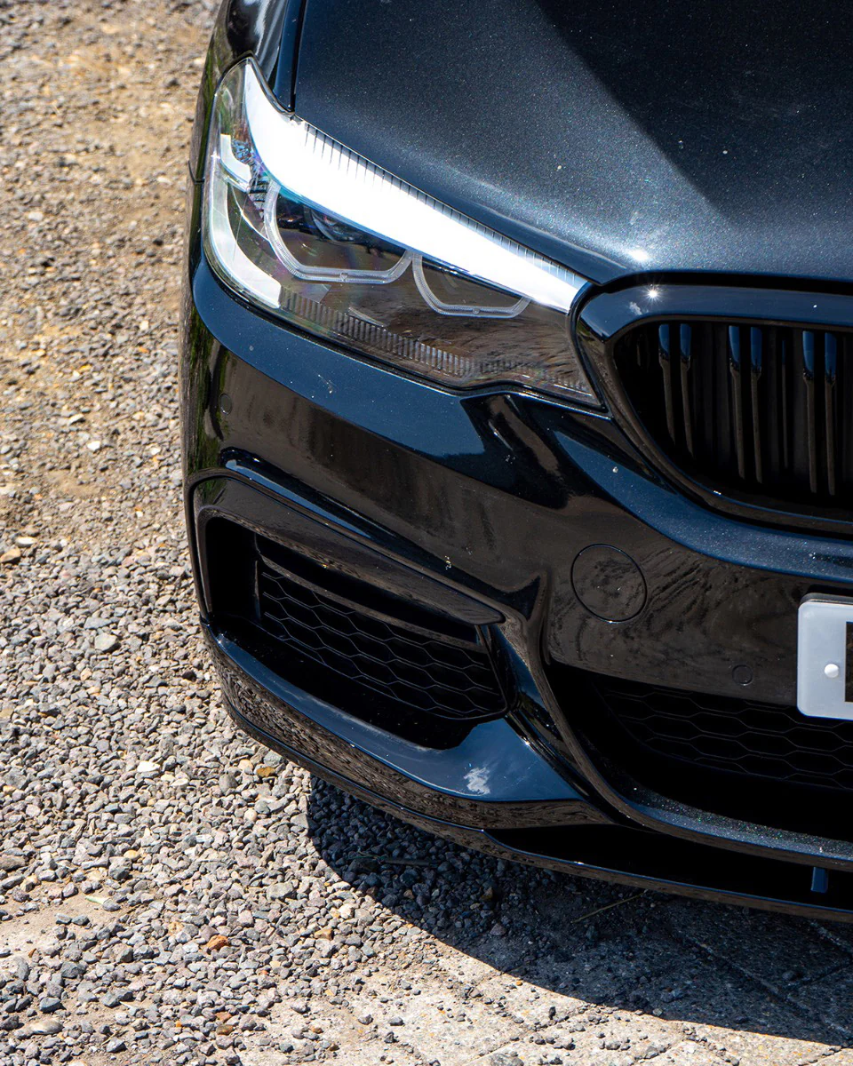 BMW 5 SERIES G30 GLOSS BLACK SPLITTER - MP STYLE - BLAK BY CT CARBON - Image 9