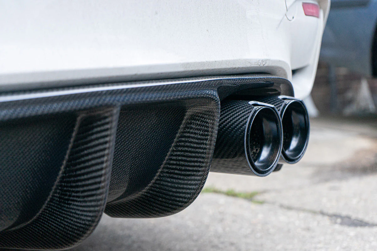 BMW M3/M4 (F80 F82 F83) CARBON FIBRE DIFFUSER - V-STYLE - Image 13