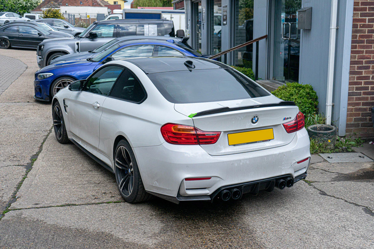 BMW M3/M4 (F80 F82 F83) CARBON FIBRE DIFFUSER - V-STYLE - Image 9