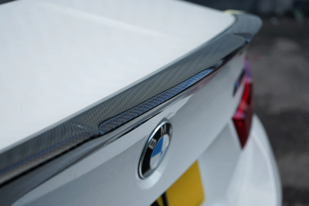 BMW M4 F82 CARBON FIBRE SPOILER - V STYLE - Image 4