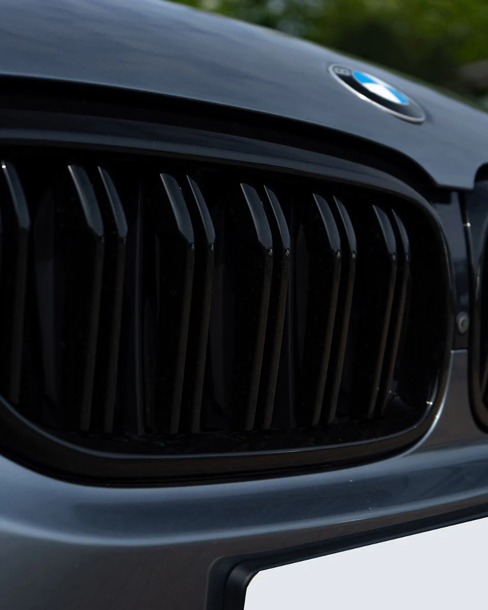 BMW M5 F90 / 5 SERIES G30 DOUBLE SLAT BLACK GRILLES - BLAK BY CT CARBON - Image 3