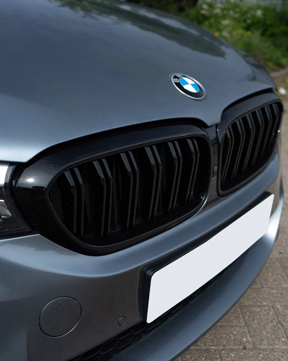 BMW M5 F90 / 5 SERIES G30 DOUBLE SLAT BLACK GRILLES - BLAK BY CT CARBON - Image 4