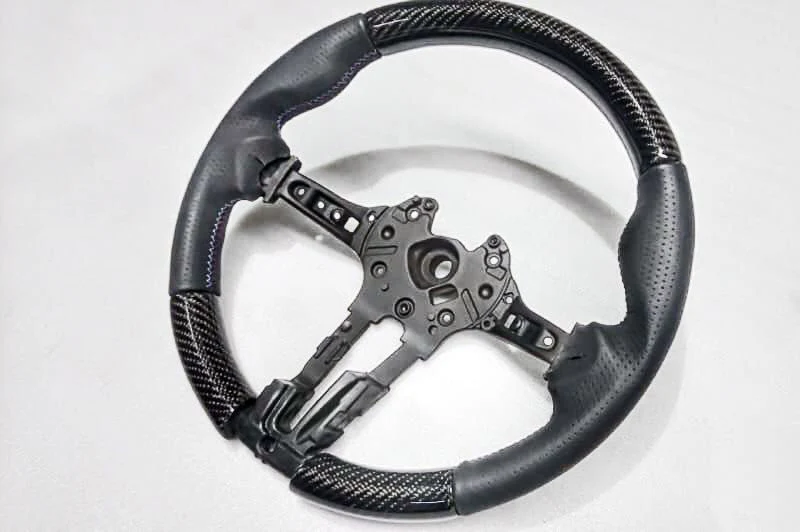 Carbon Fibre Steering Wheel w/ Leather - Image 2