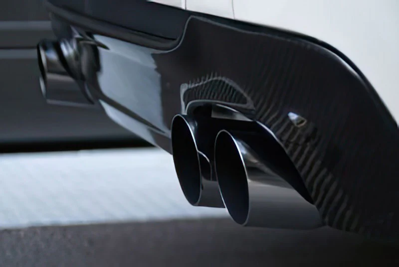 E92/E93 carbon fibre rear diffuser for quad exhaust. - Image 2