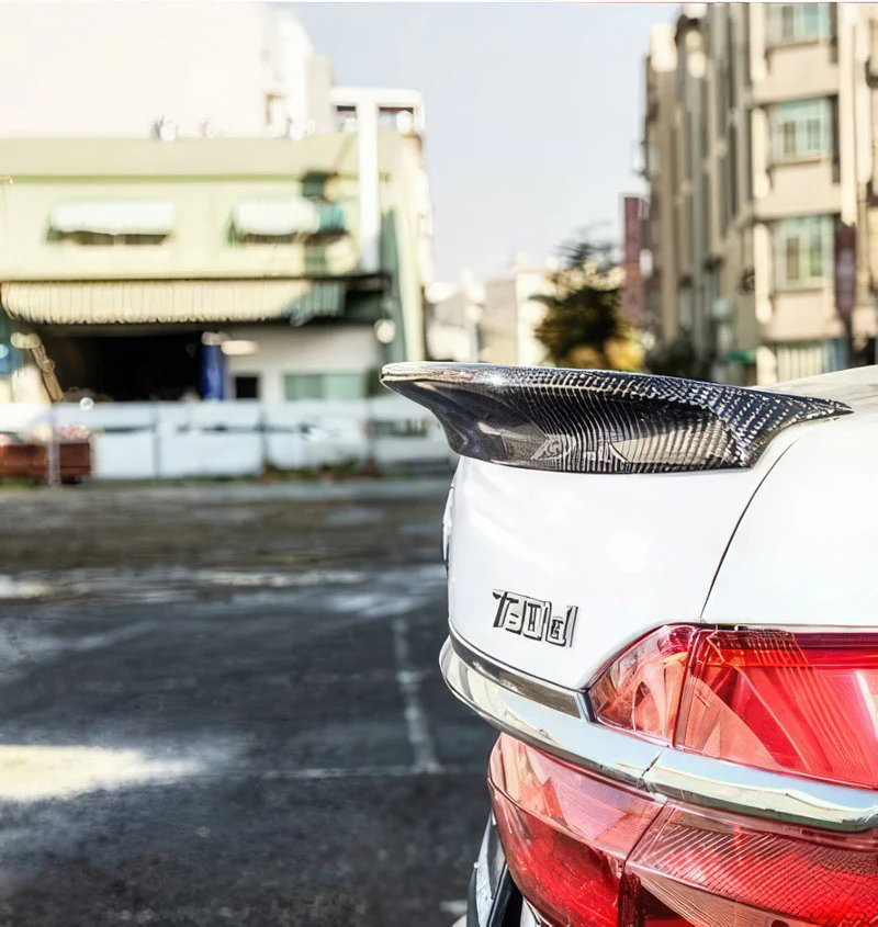 G11/G12 7 Series Carbon Boot Spoiler - Image 4