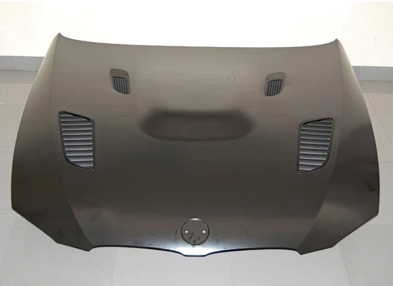 Vented, powedome bonnet with GTR vents, metal, 2010 on facelift LCI - Image 2